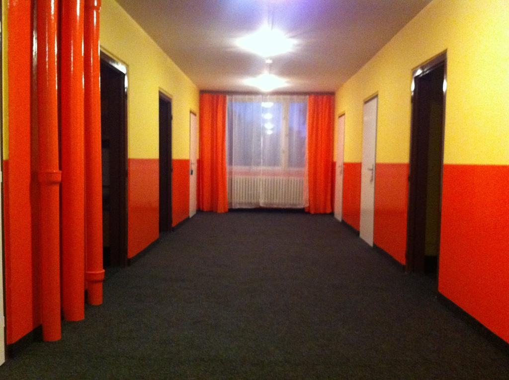Hostel Liben Praga Esterno foto
